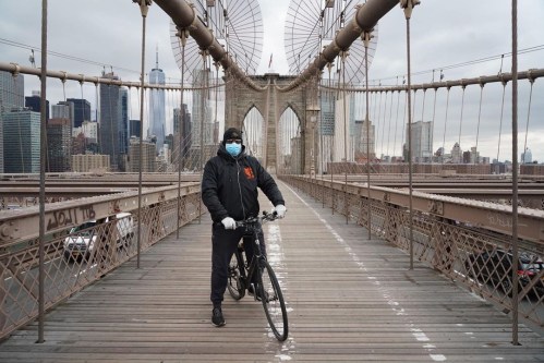 47312652_1586542521418836_r